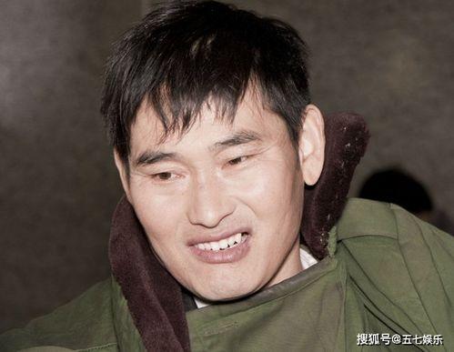 娱乐大爆料大衣哥是谁呀,大衣哥究竟是谁？